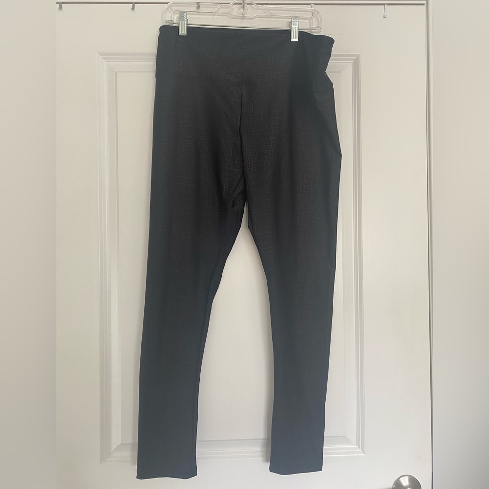 Black leggings